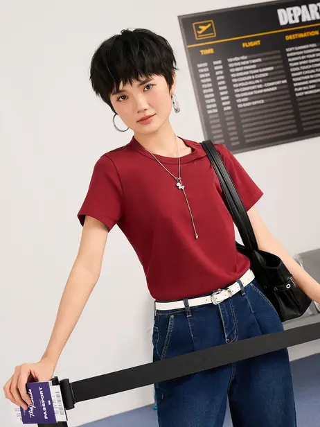 Áo Phông Nữ Slim Fit Cổ Tròn