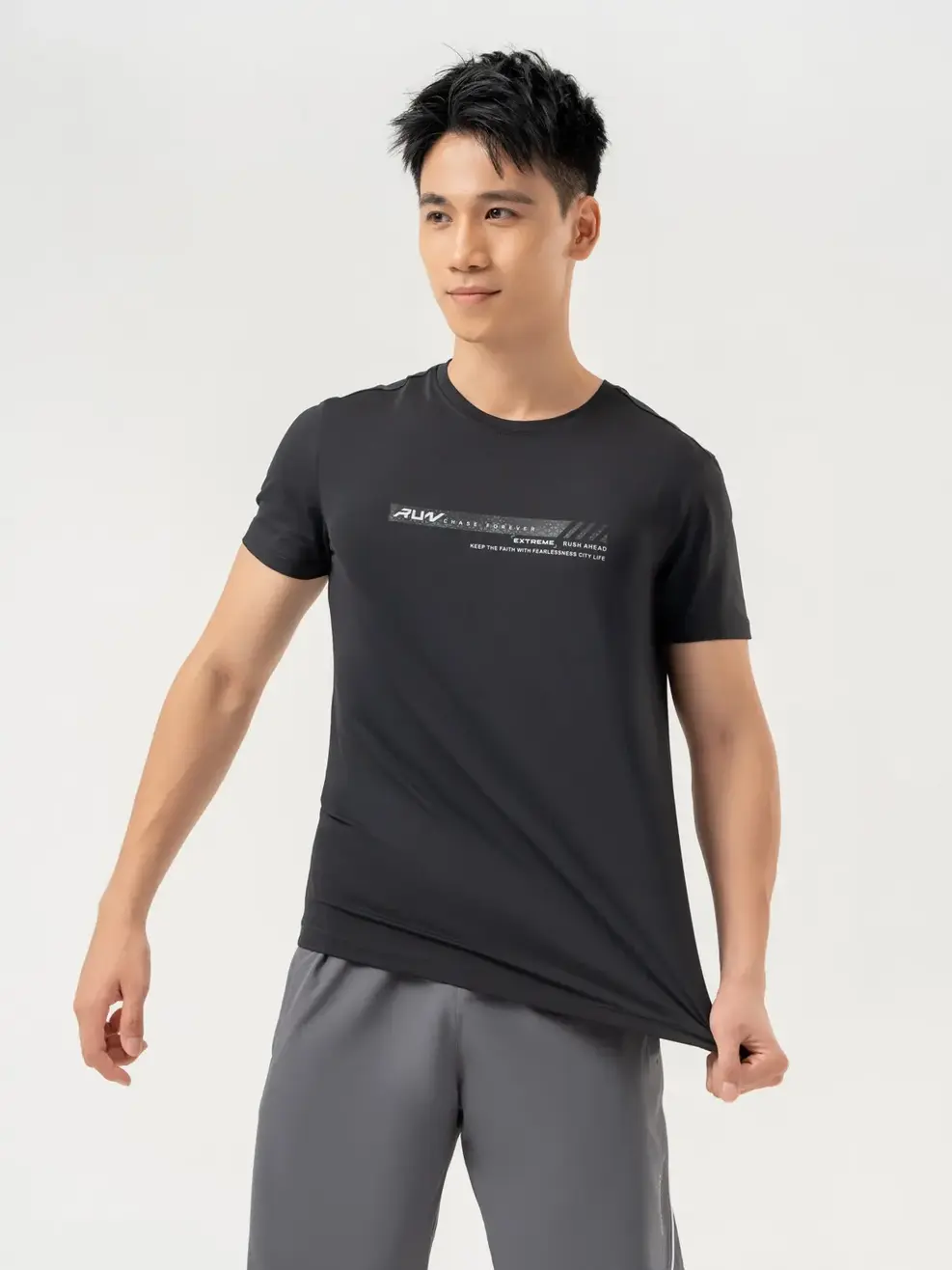 T-shirt Thể Thao Nam Run - Đen - M