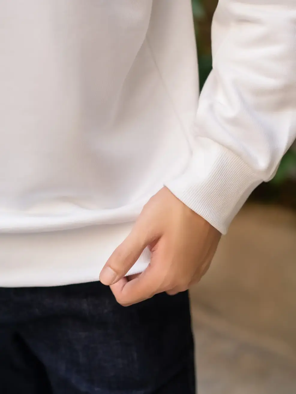 Áo thu đông dáng rọng in ngực - Trắng 1 - M