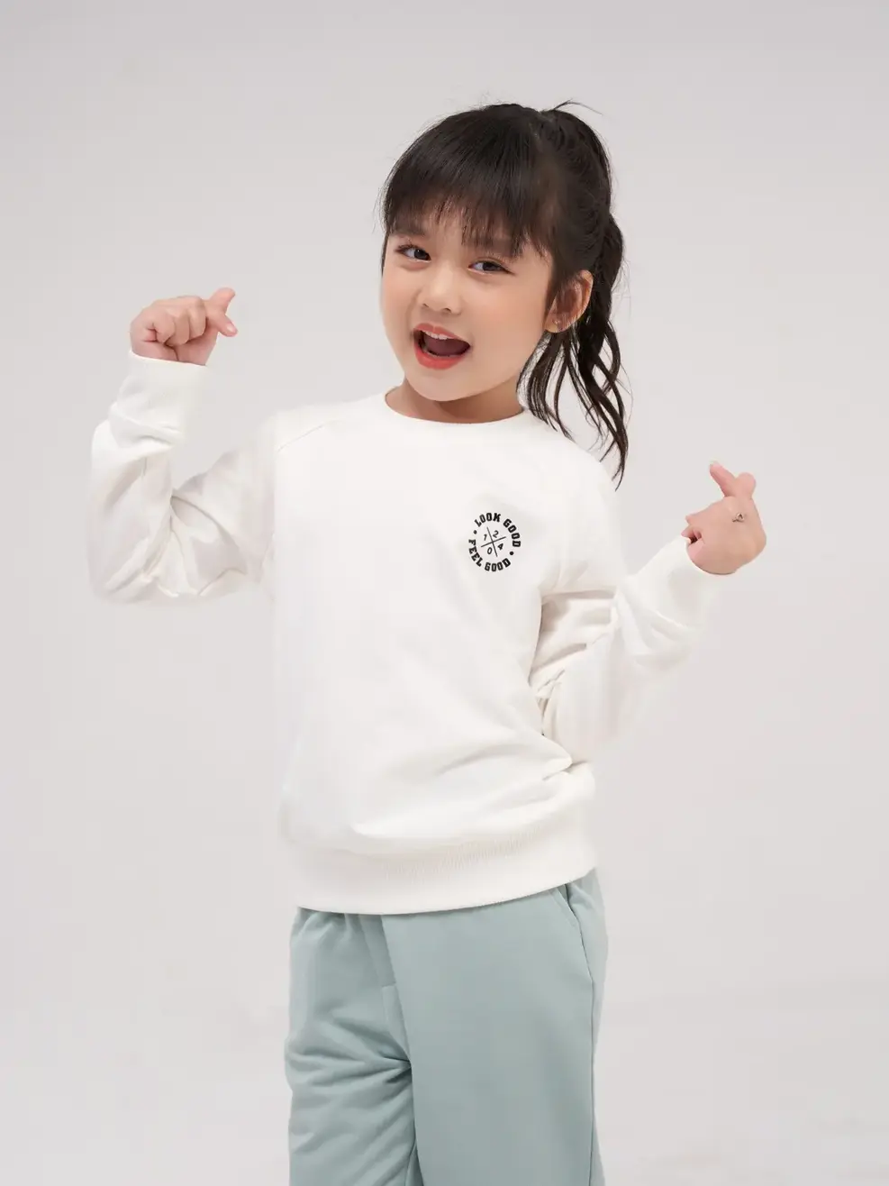 Bộ nỉ kid in logo - Trắng Xanh - 4