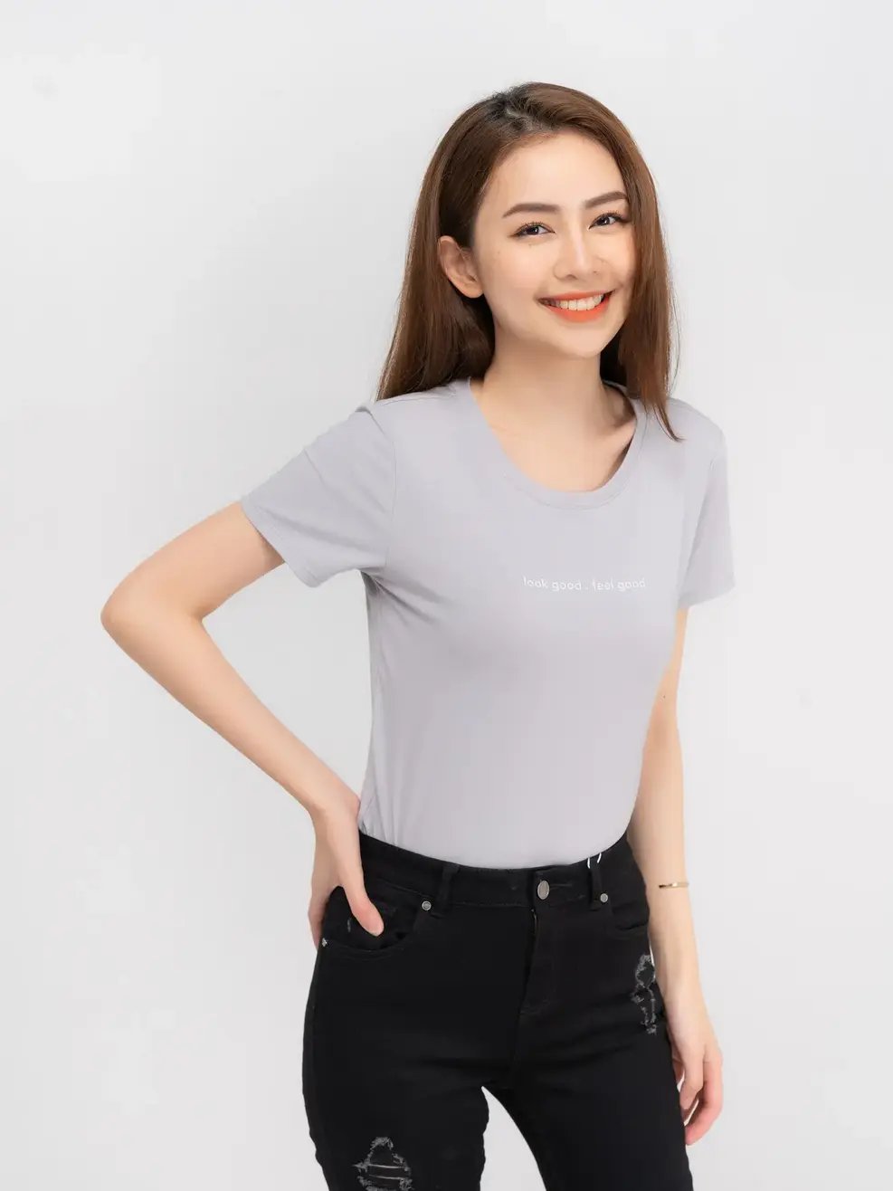 Áo phông nữ cổ tròn cotton - Xám - M