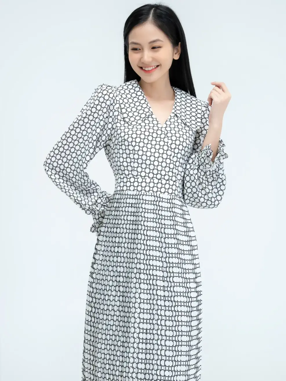 Đầm cổ bản tròn - Trắng - L