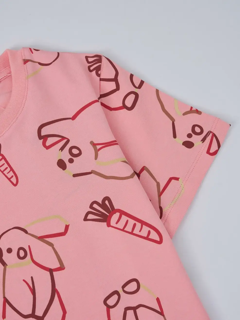 Áo Phông In Tràn Chú Thỏ - Hồng 022 - 2-3