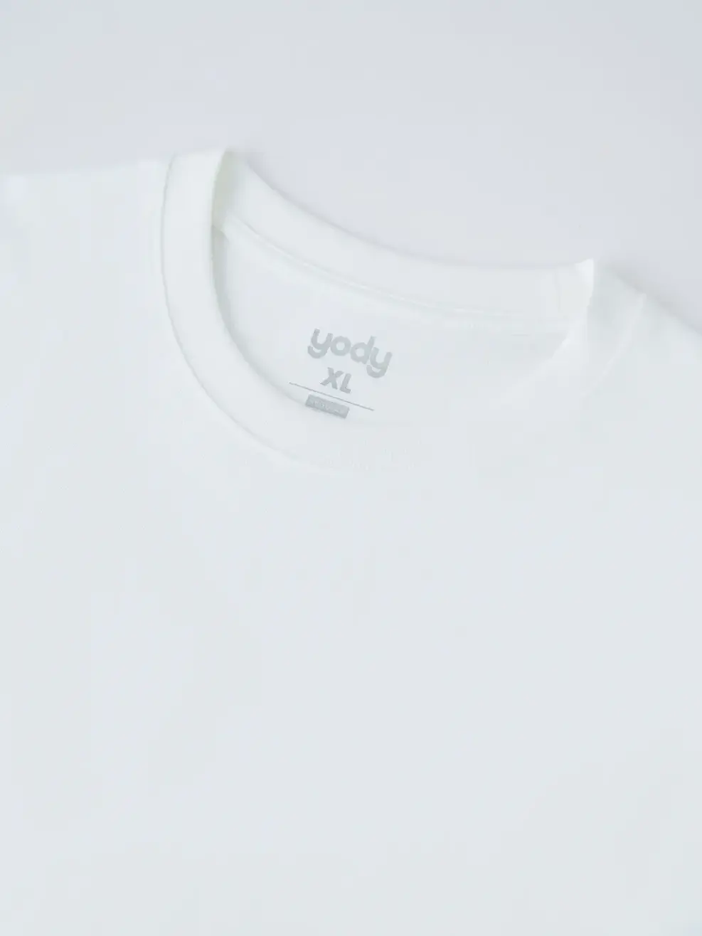 Áo Phông Nam Traffic Regular In Logo - Trắng 001 - M