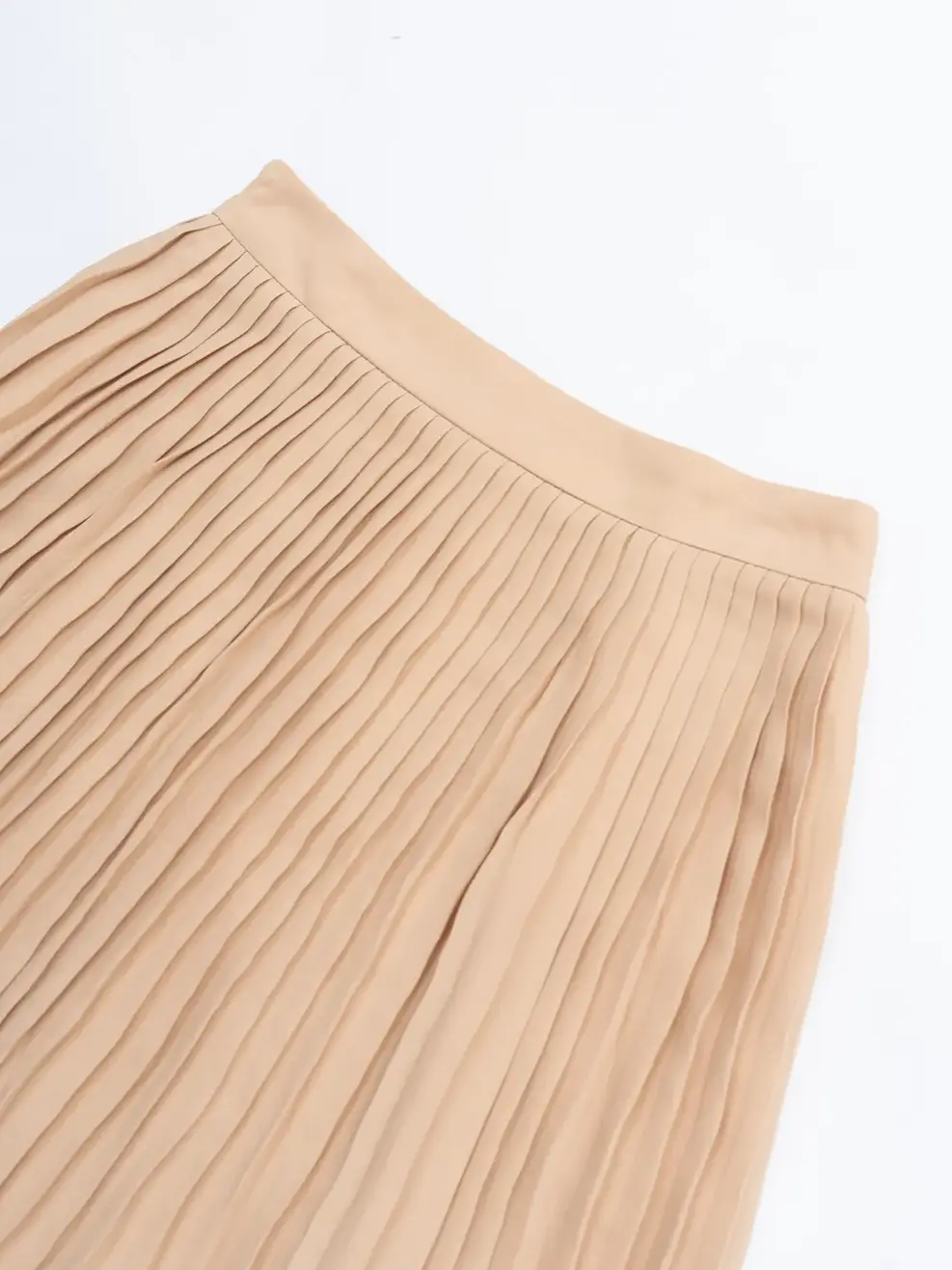 Chân dập ly - Be - L