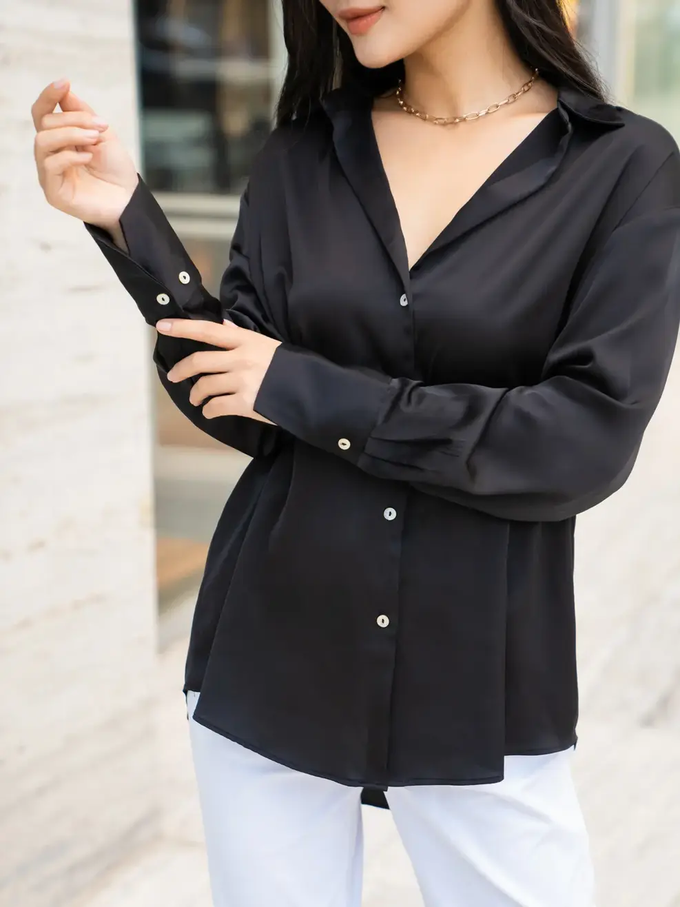 Áo sơ mi dài tay nữ lụa satin - Đen - S