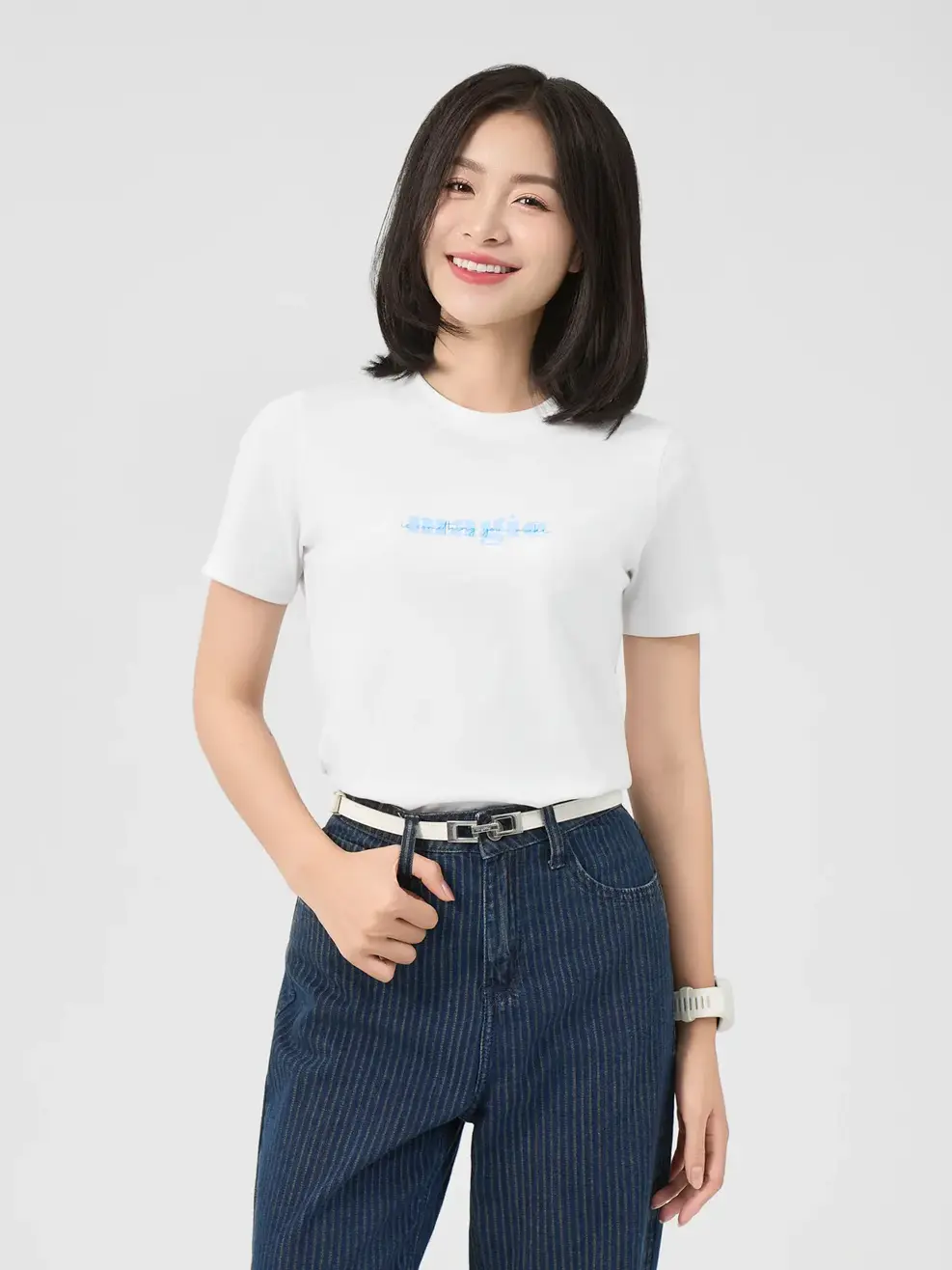 T-shirt Nữ In Ngực Magic - Trắng - S