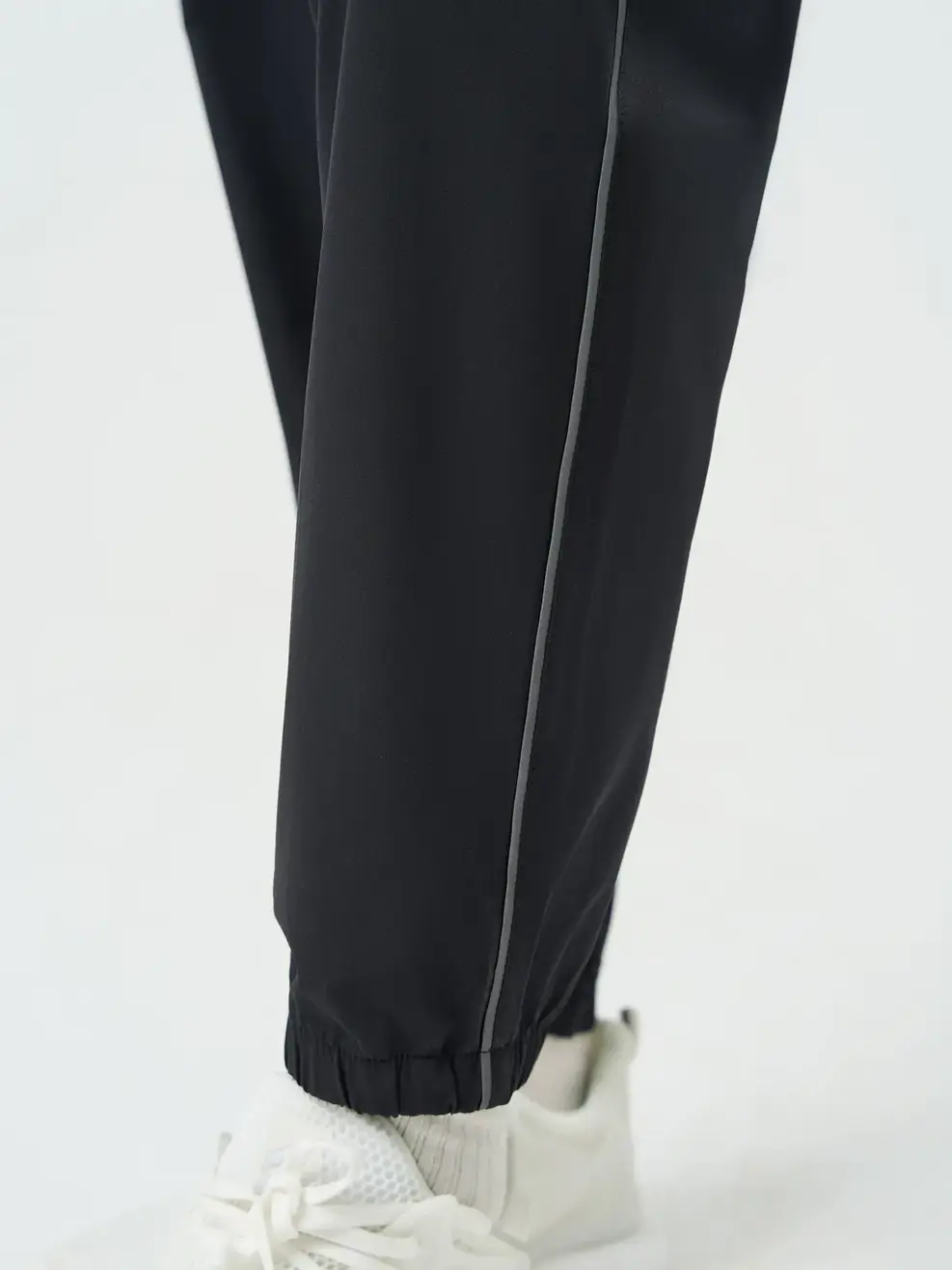 Quần Gió Nam Thể Thao Phối Lé - ĐEN 002 - 29