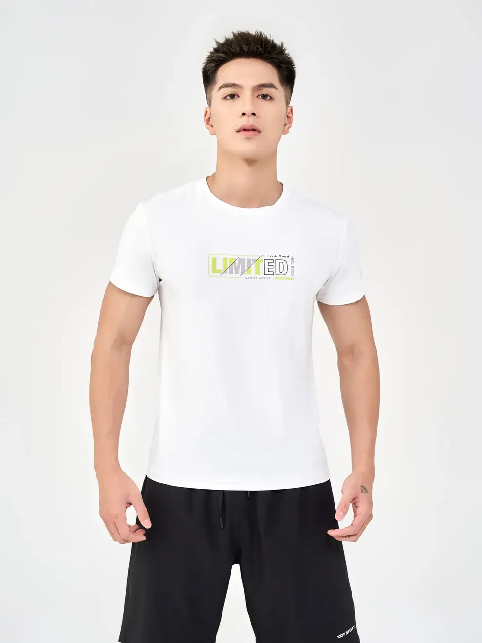 T- Shirt Nam Thể Thao In Ngực Limited - Trắng - M