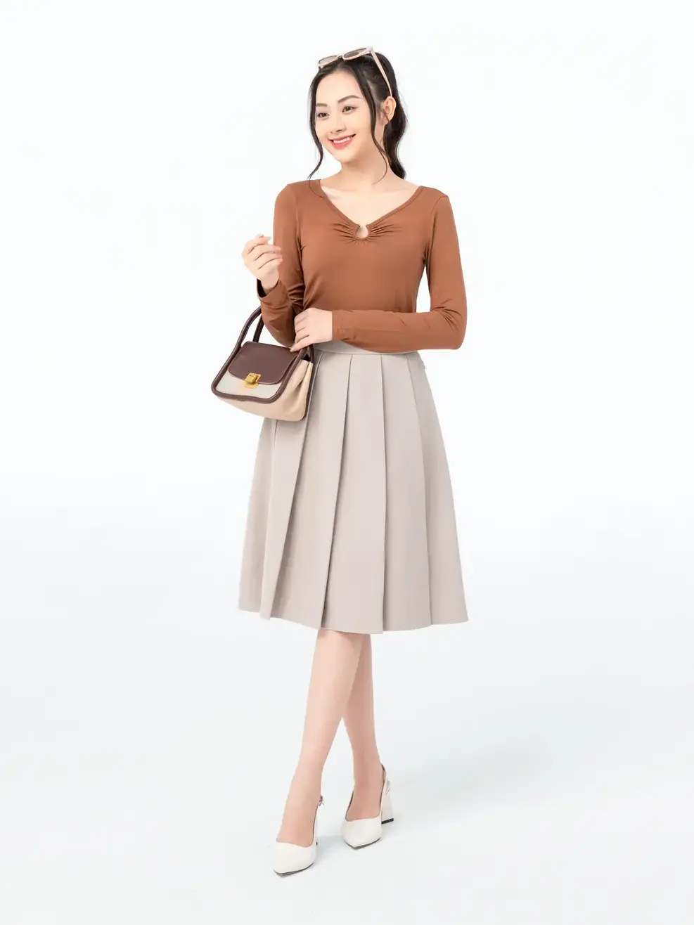 Chân Váy Nữ Xếp Ly Túi Sườn - Be - S