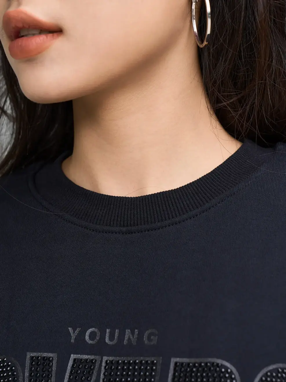 Áo Thu Đông Nữ Đính Đá Giảm Giá Lỗi - Đen - S