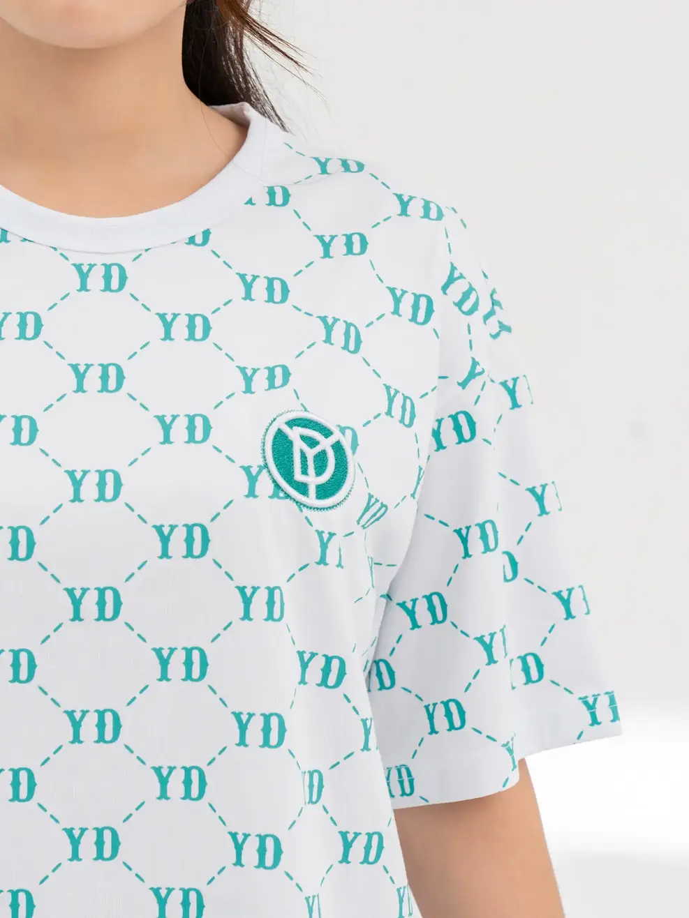 T-shirt Nữ In Tràn Monogram Yd Bột Ngô - Trắng 1 - XS