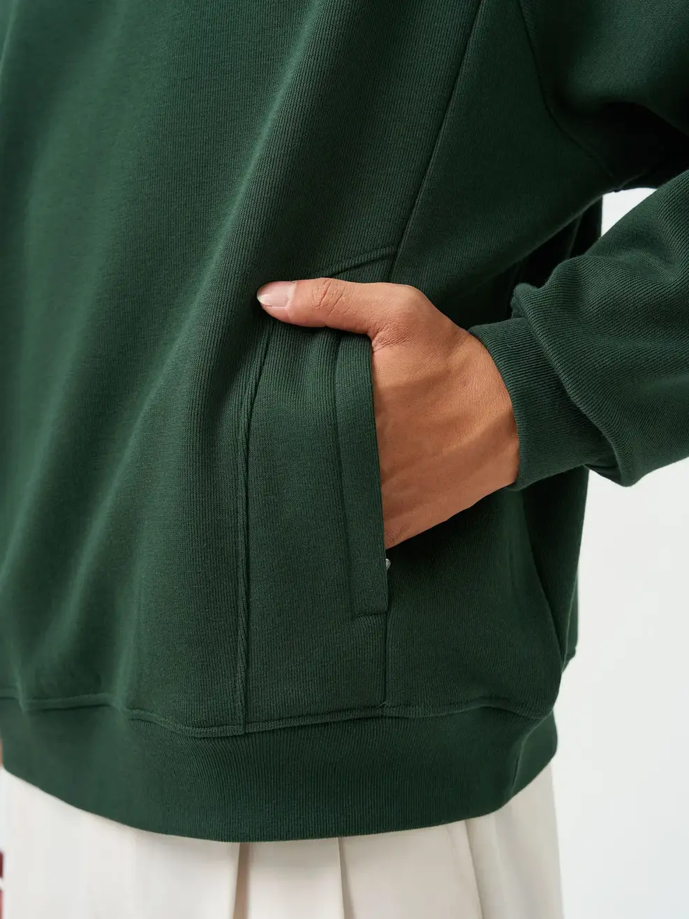 Áo Nỉ Nam Tay Raglan Bo Gấu Túi Khoá - Xanh Lá 127 - M