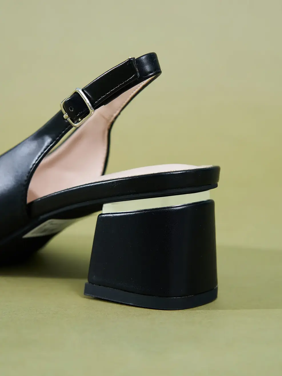 Giày nữ hở hậu gót vuông - Đen - 35