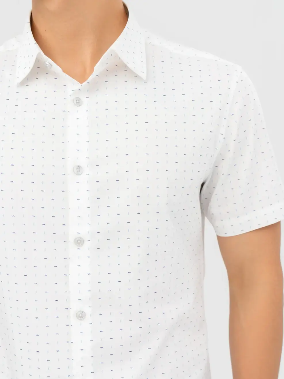 Sơ Mi Cộc Tay Nam Họa Tiết Nhí - Trắng - M