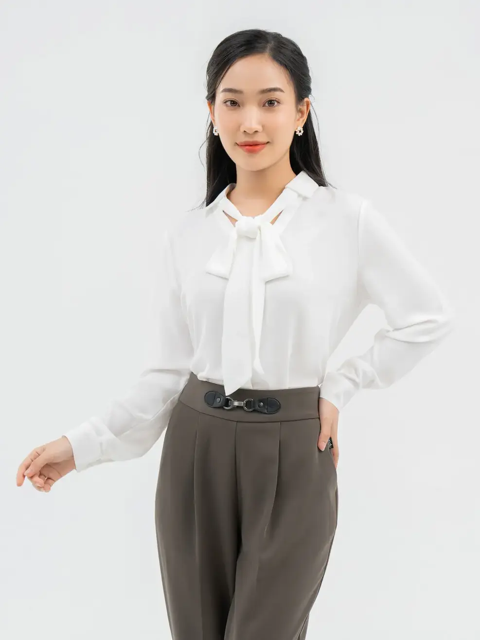   Áo Sơ Mi Tay Dài Nữ Suông Kèm Nơ - Trắng - S