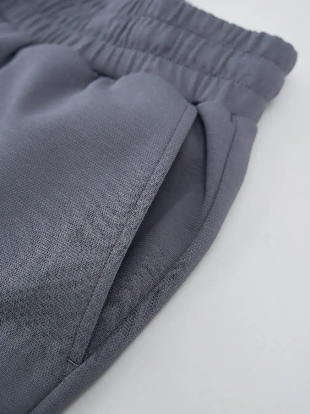 Quần Nỉ Thể Thao Nam In Sườn - Xám đậm - 29