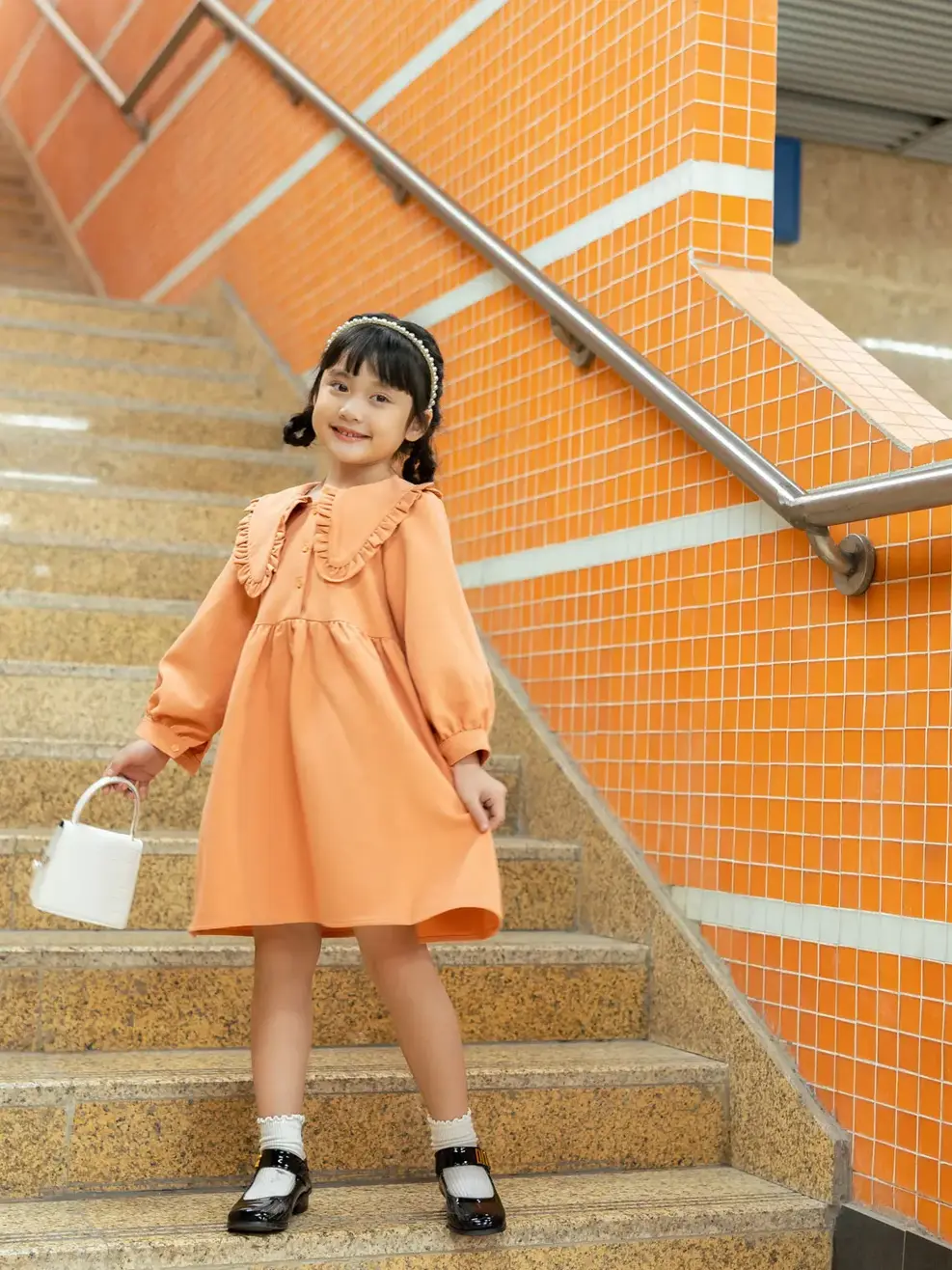 Váy Kid Nữ Lá Cổ To Nhún Bèo - Cam - 4