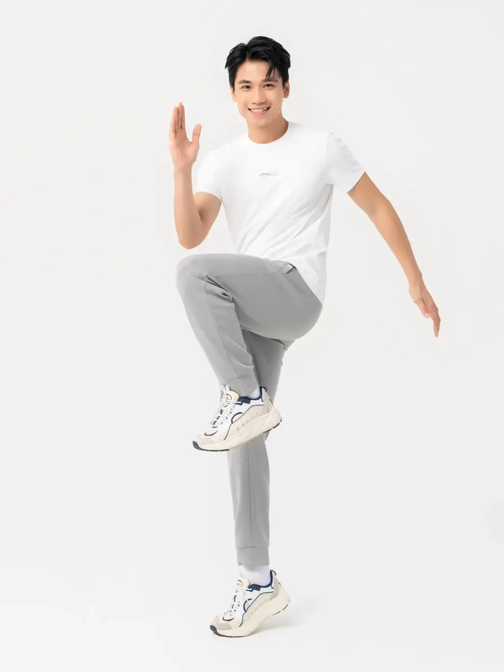 T-shirt Thể Thao Nam In Ngực Athletic - Trắng - L