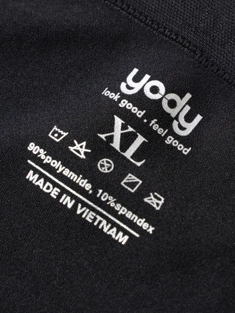 Quần lót nữ dệt liền mềm mại - Đen - M