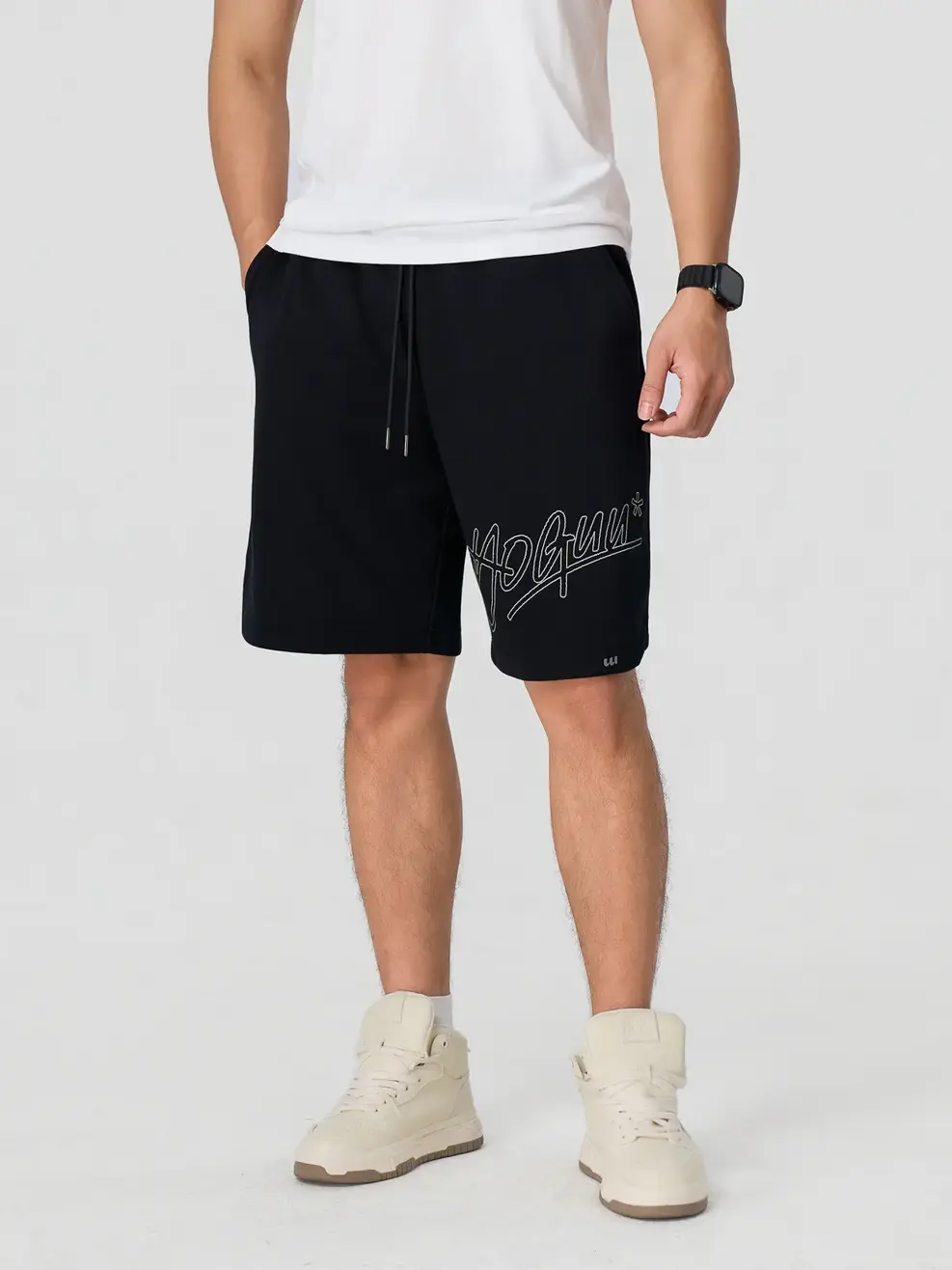 Quần Short Nỉ Graffiti Yoguu  - ĐEN 002 - S