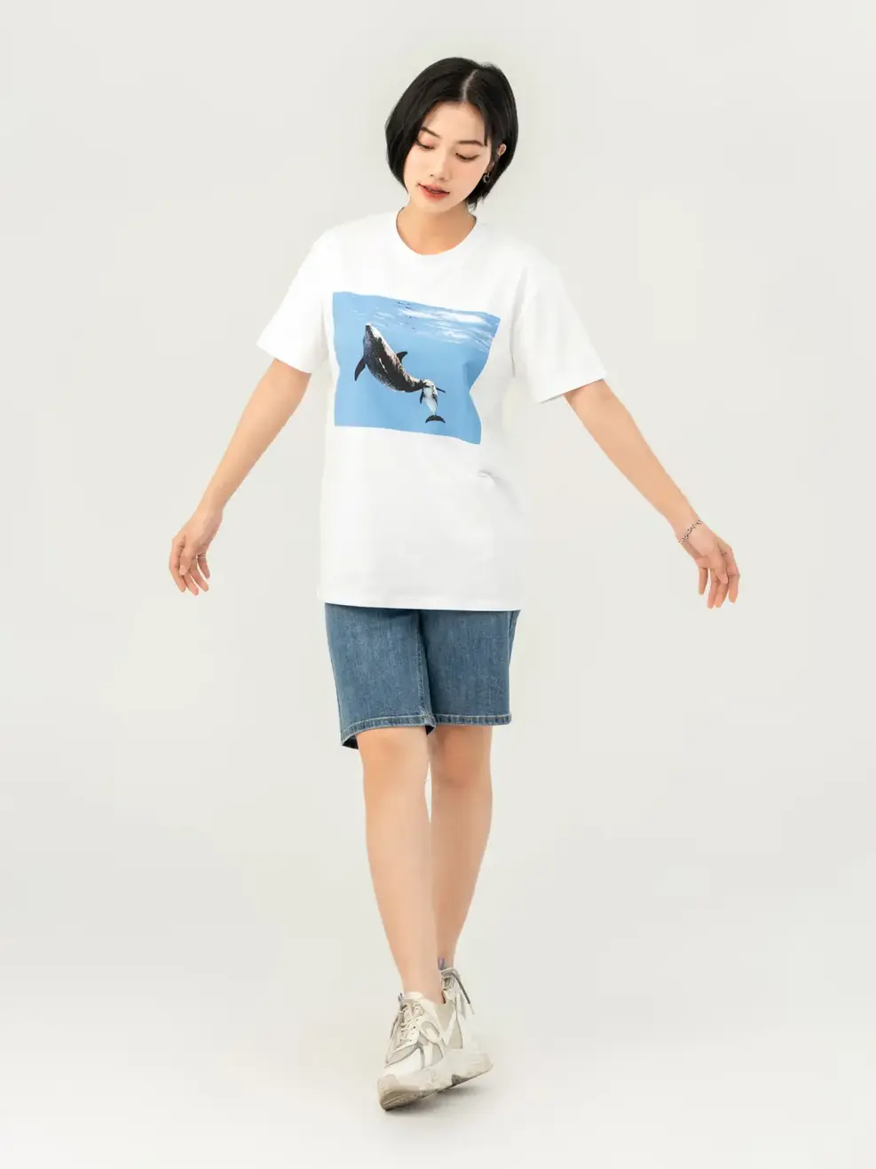 T-shirt Nữ Dáng Rộng In Cá Heo Bột Ngô - Trắng 1 - S