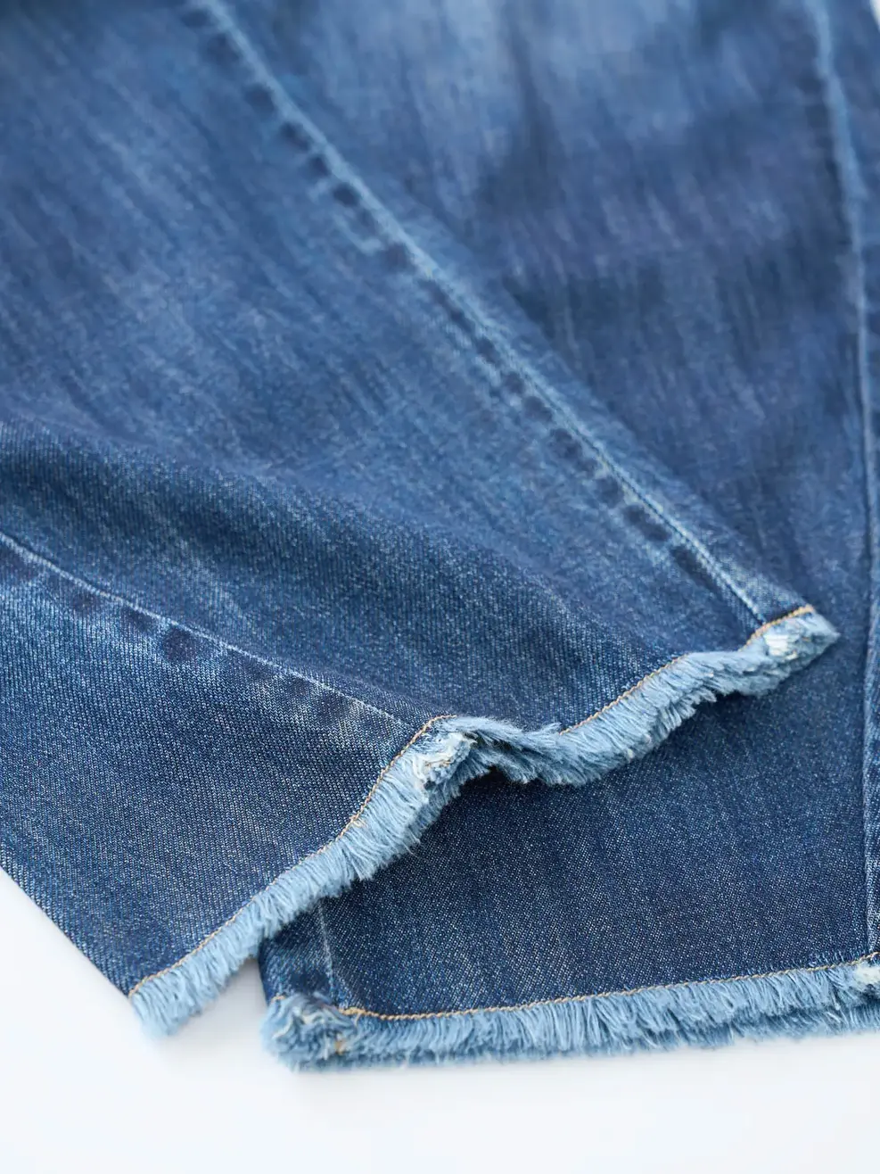 Quần Jeans Nữ Straight Cắt Cúp - Màu chàm 002 - 26