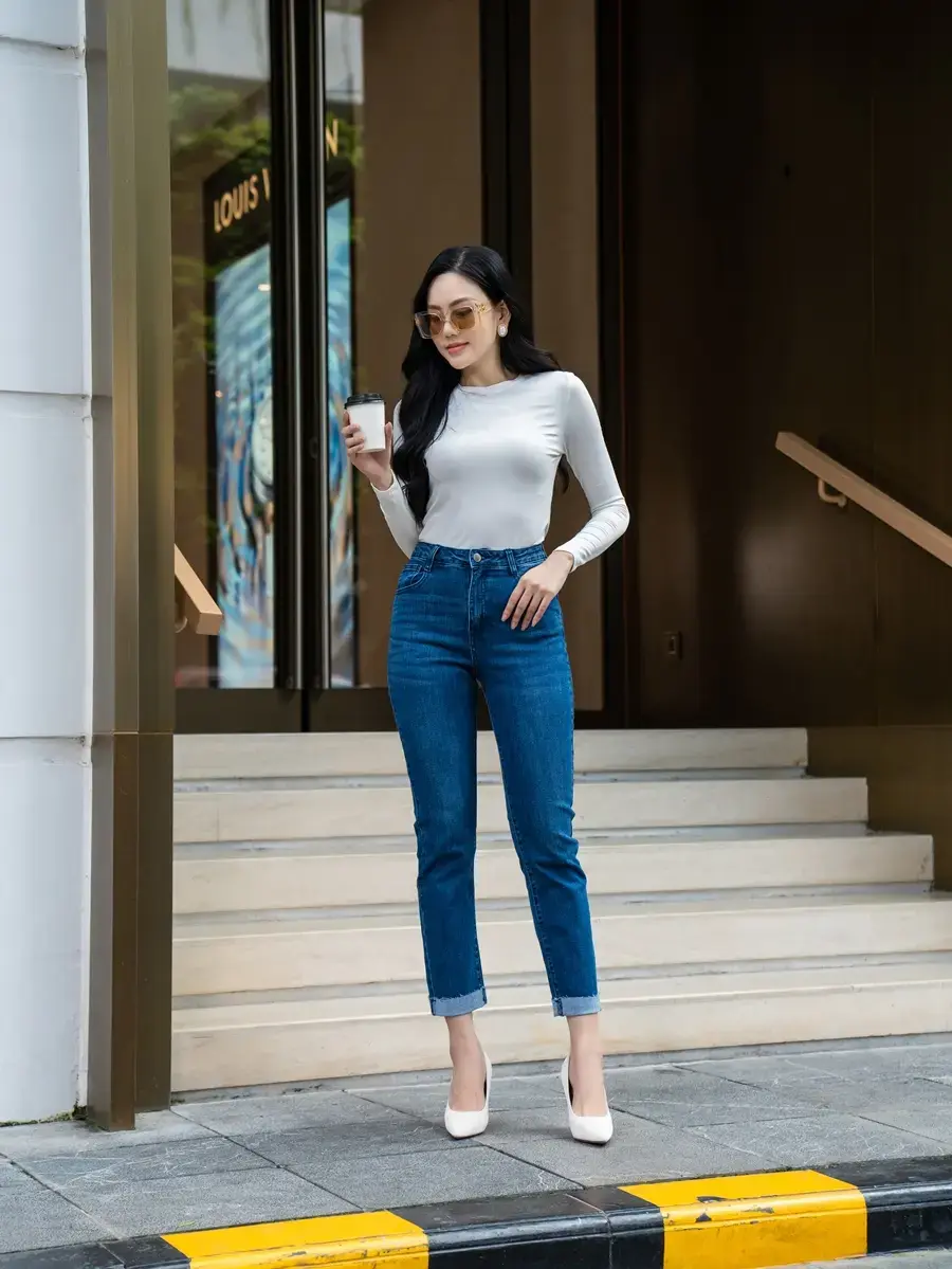 Quần jeans nữ dáng đứng xắn gấu - Xanh đậm