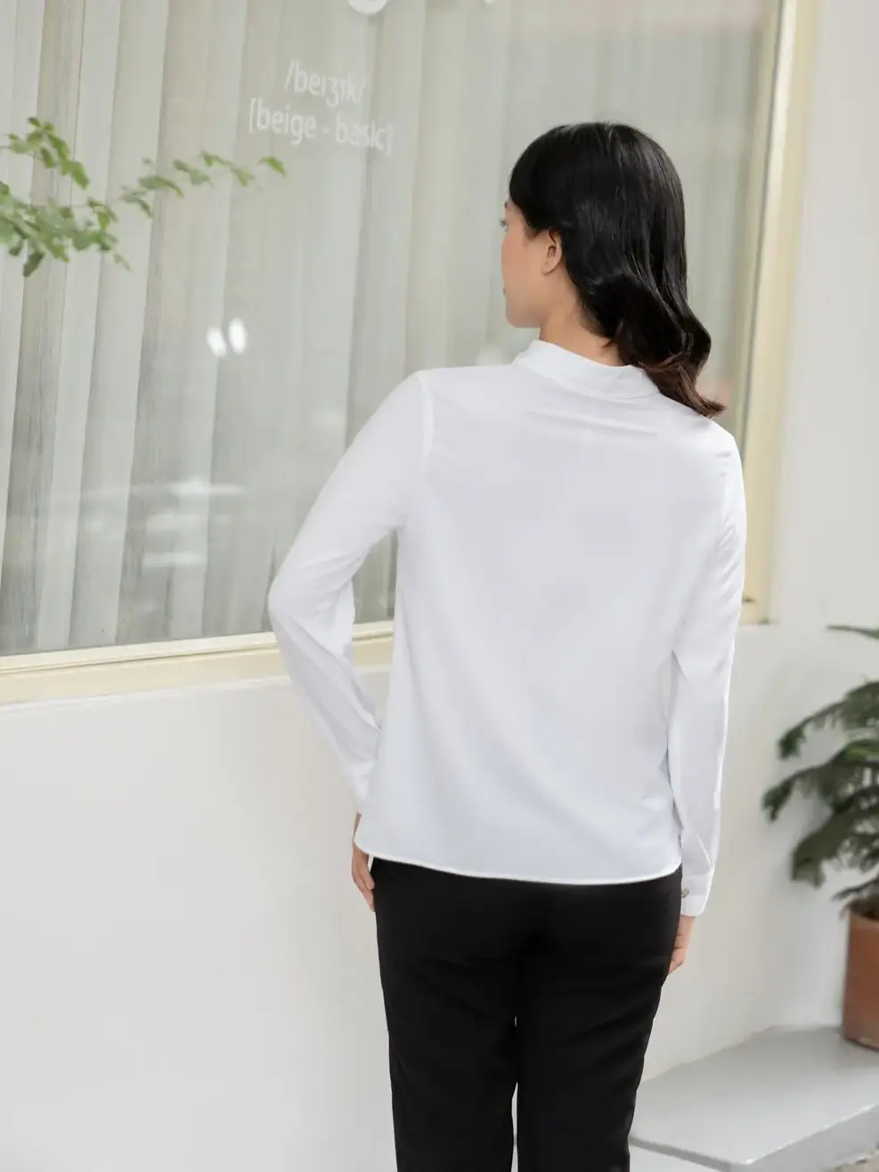 Sơ mi nữ dài tay nano dáng suông. - Trắng - S