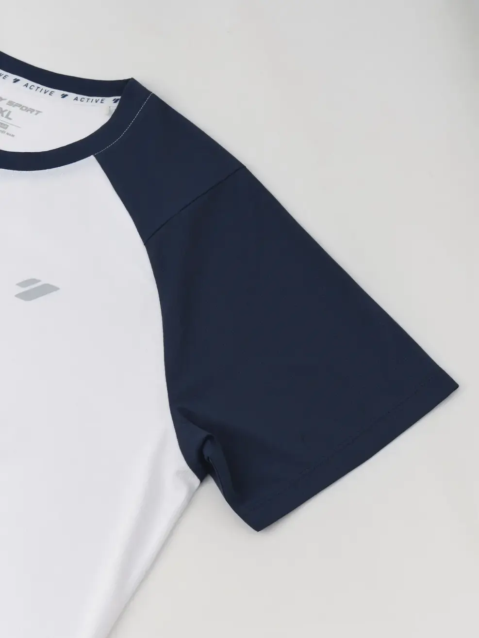 Áo Phông Thể Thao Tay Raglan Phối Màu - White 004 - M