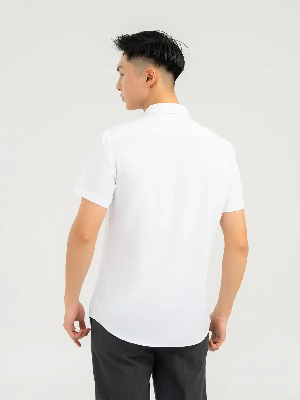 Sơ Mi Cộc Tay Nam Nano Kháng Khuẩn - Trắng - M