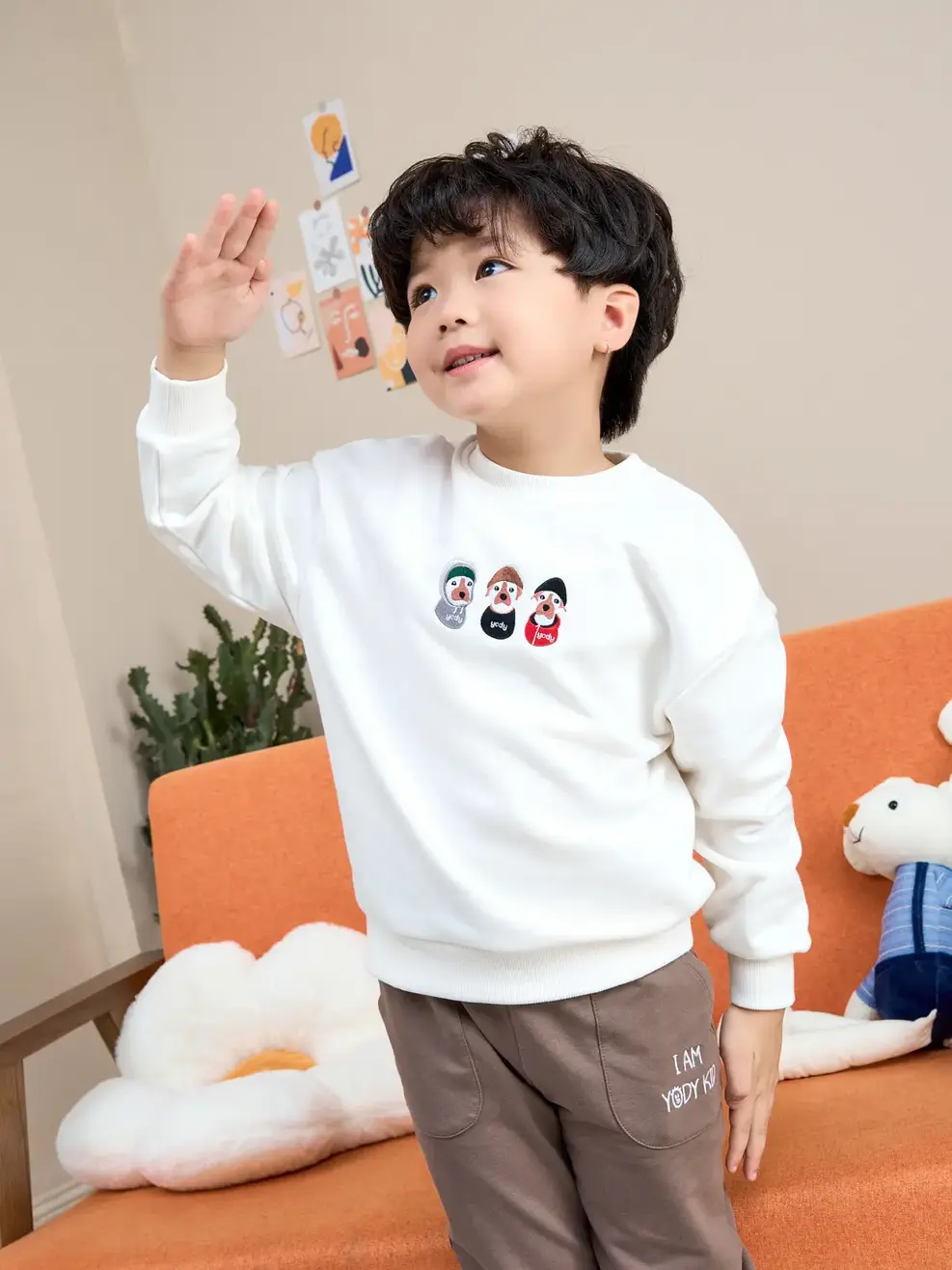 Áo nỉ trẻ em dáng rộng thêu cún - Trắng - 4