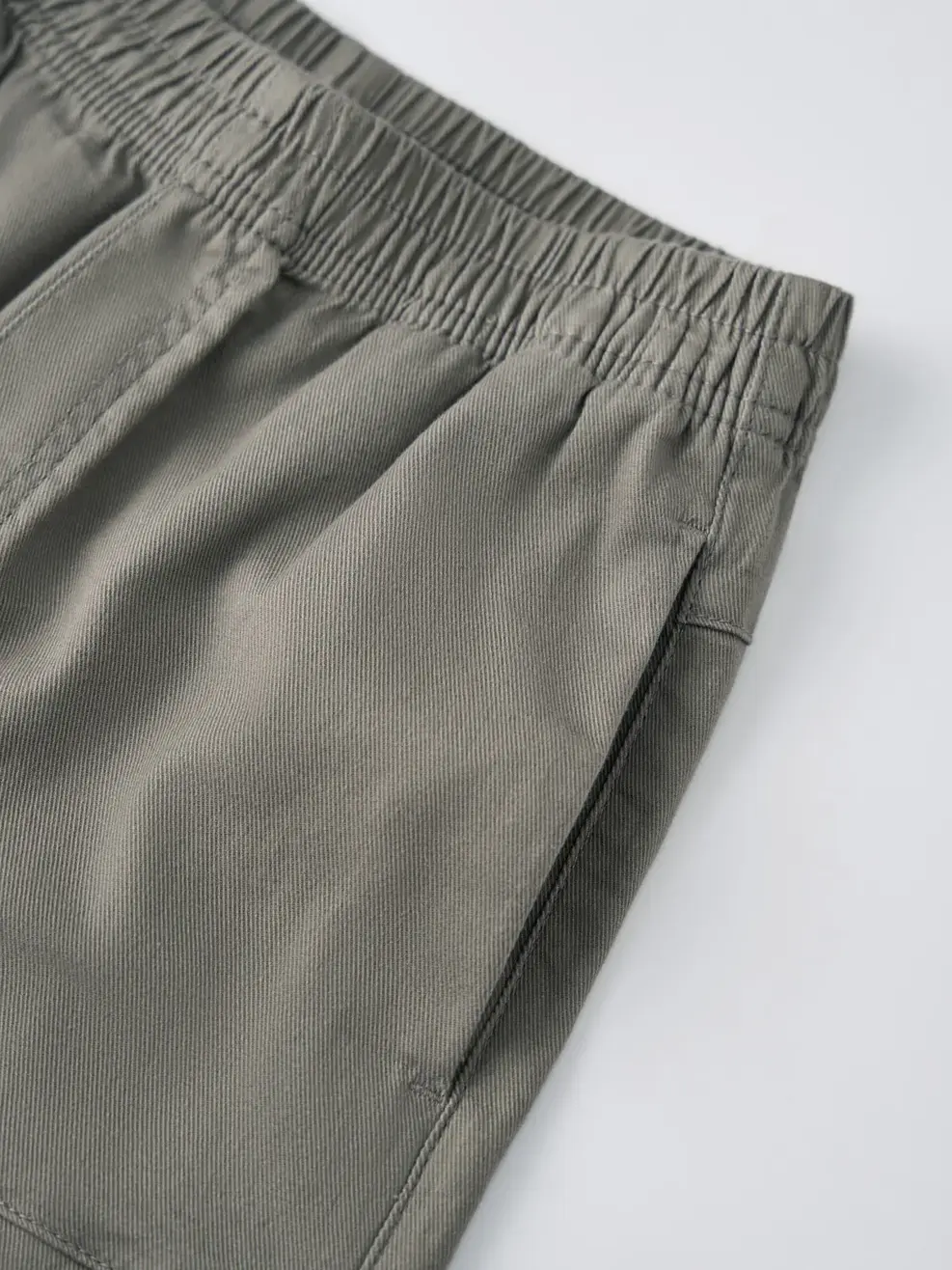Quần Shorts Kaki Bé Trai Túi Hậu Ốp - Xám 014 - 10-11