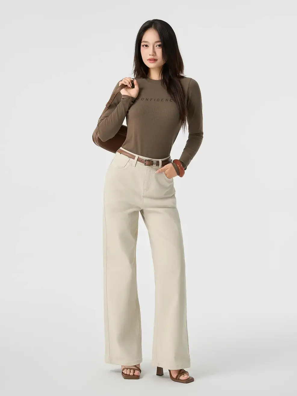 Áo Phông Dài Tay Dáng Ôm In Chữ - Nâu 072 - S