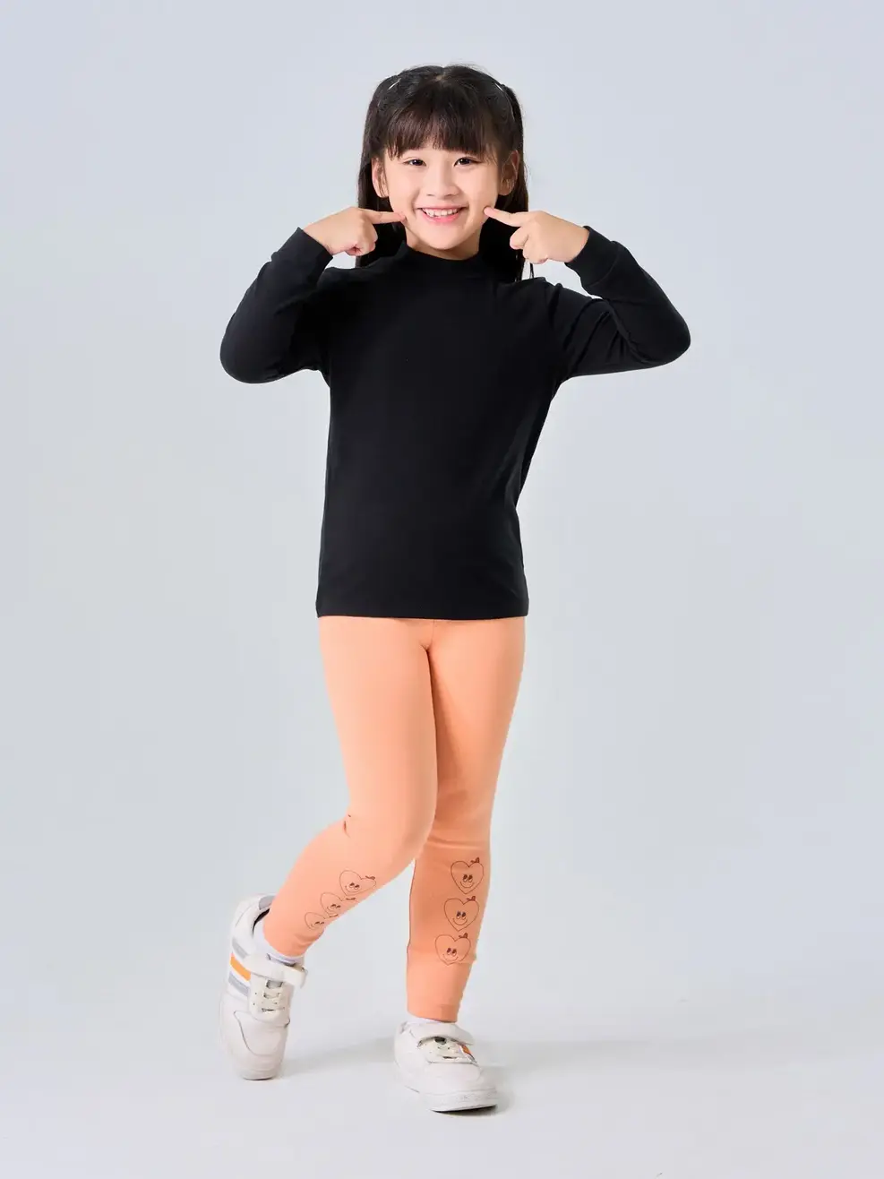 Áo Thu Đông Trẻ Em Cổ Cao - Đen - 2-3