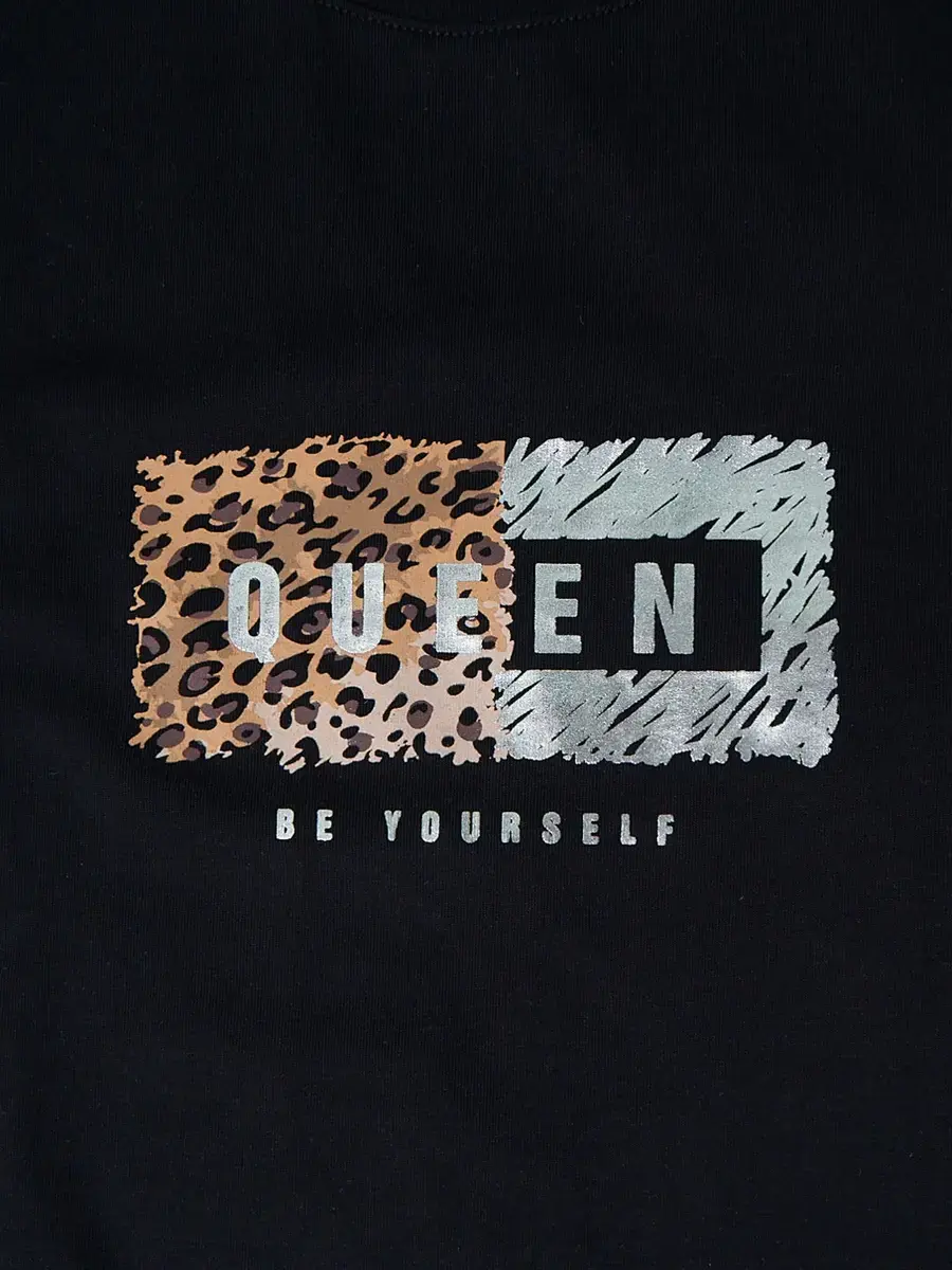Áo thun nữ in QUEEN - Đen - L