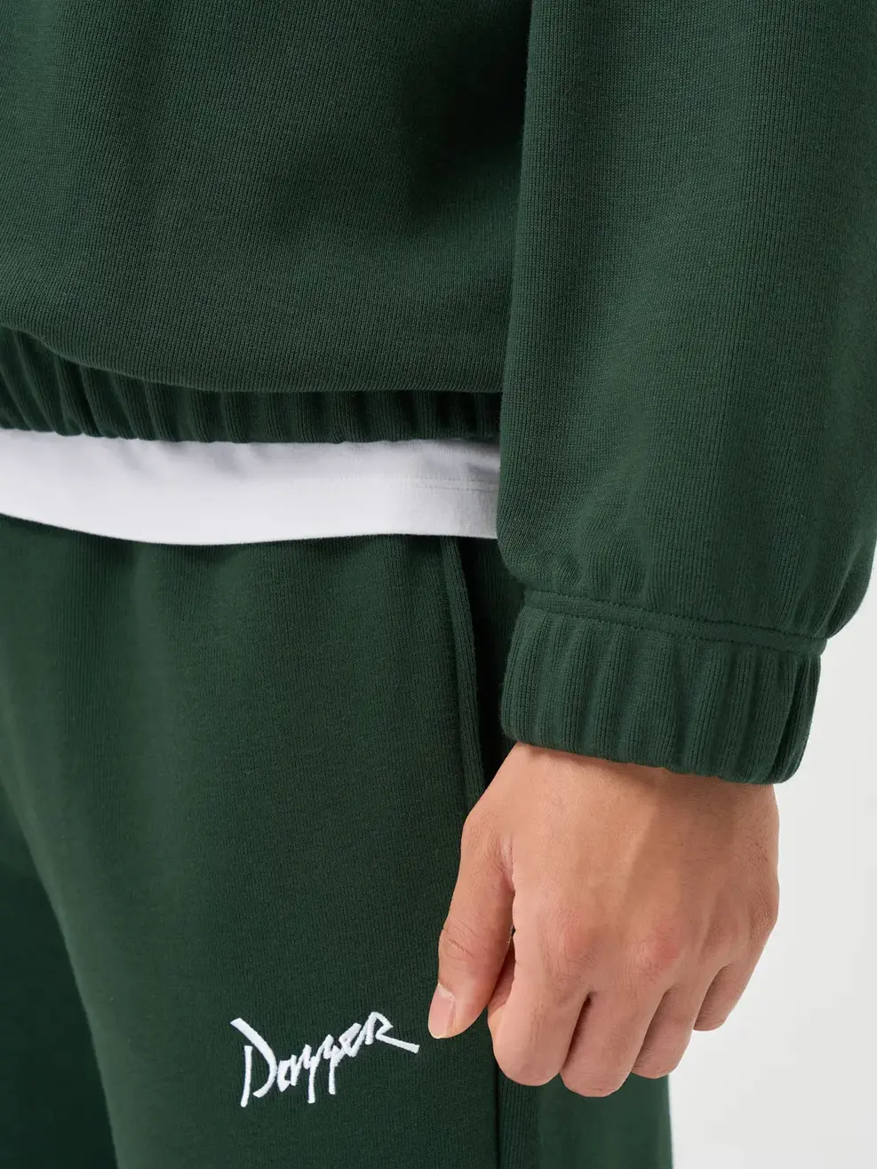 Bộ Đồ Nam Halfzip Thêu Chữ Nhỏ - Xanh Lá 127 - M