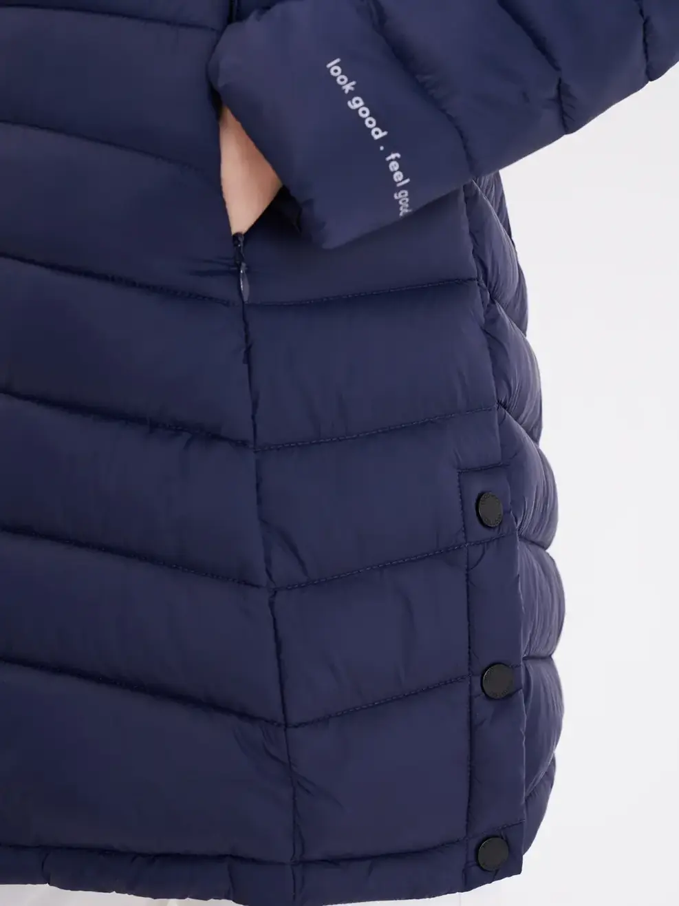Phao nữ Yody dáng dài - Tím than - XL