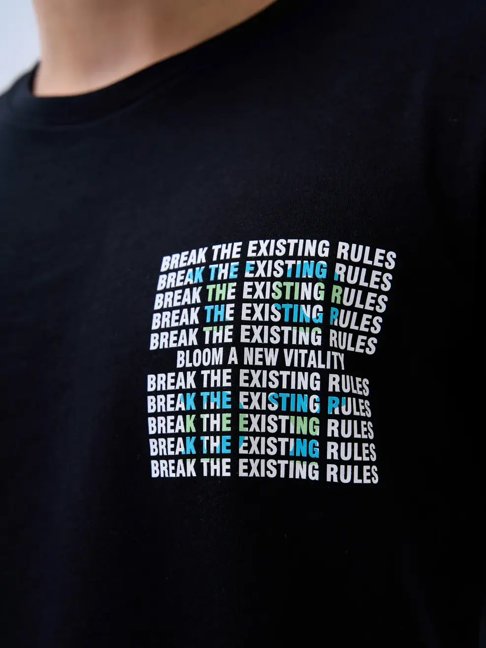 Áo thun nam in BREAK THE RULES - Đen - L