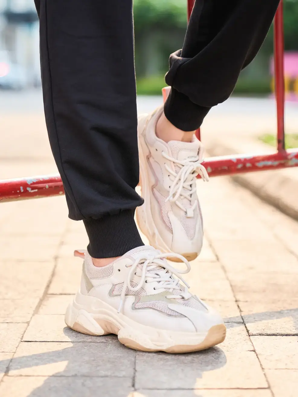 Bộ đông nữ nỉ in chữ HAPPINESS - Đen - S