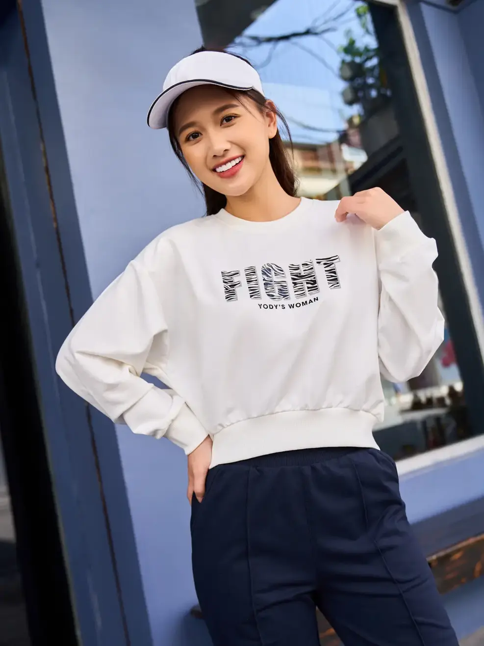 Bộ đông nữ năng động in FIGHT - Trắng phối navy - S