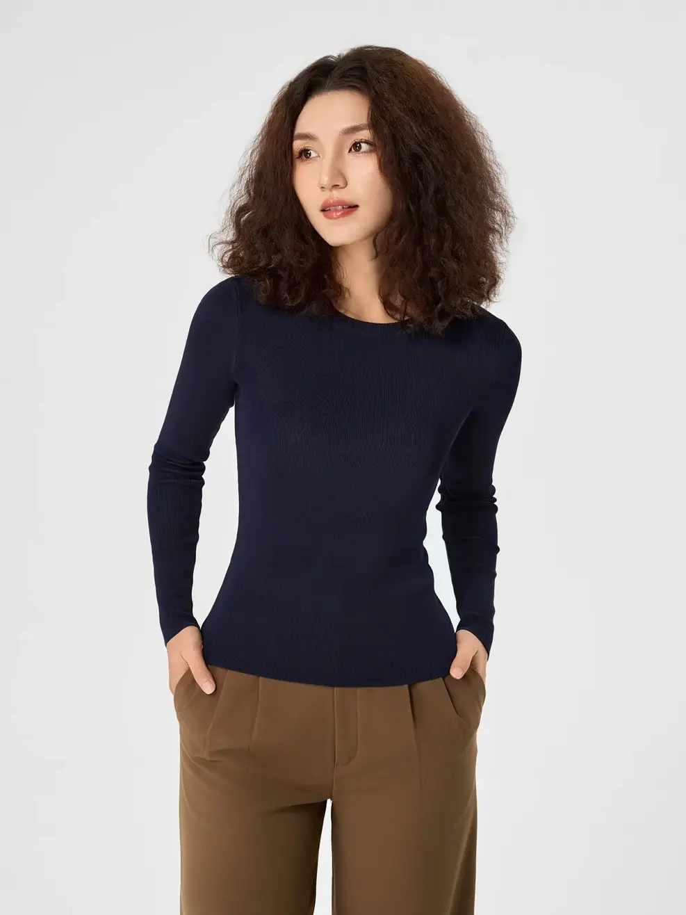 Áo Len Nữ Cổ Tròn Cơ Bản - Tím than - S