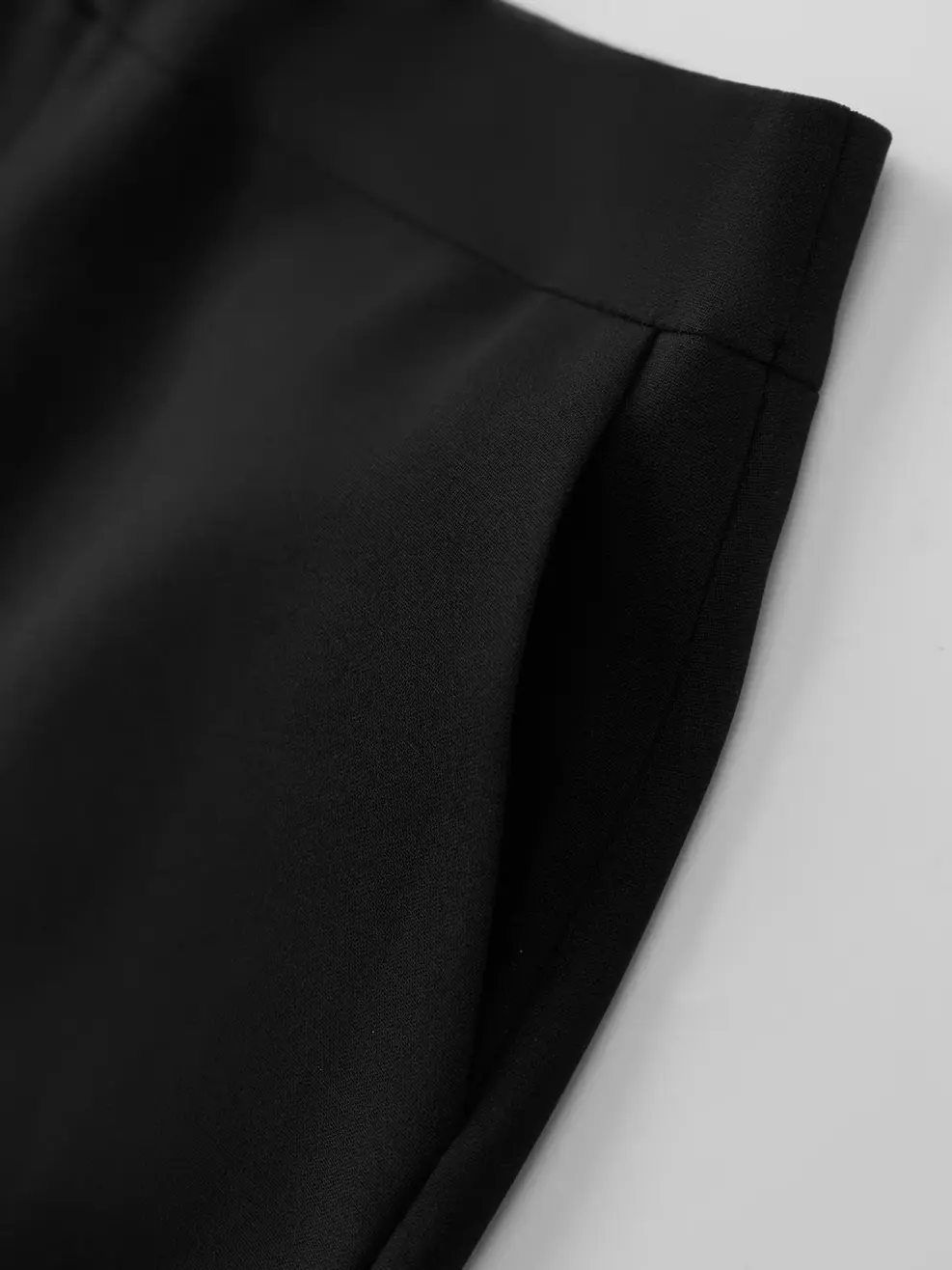 Chân Váy Pencil over the knee essential - Đen 001 - S