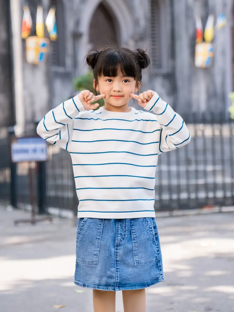 Áo len Kid bé gia đình dệt kẻ - Trắng kẻ xanh - 2