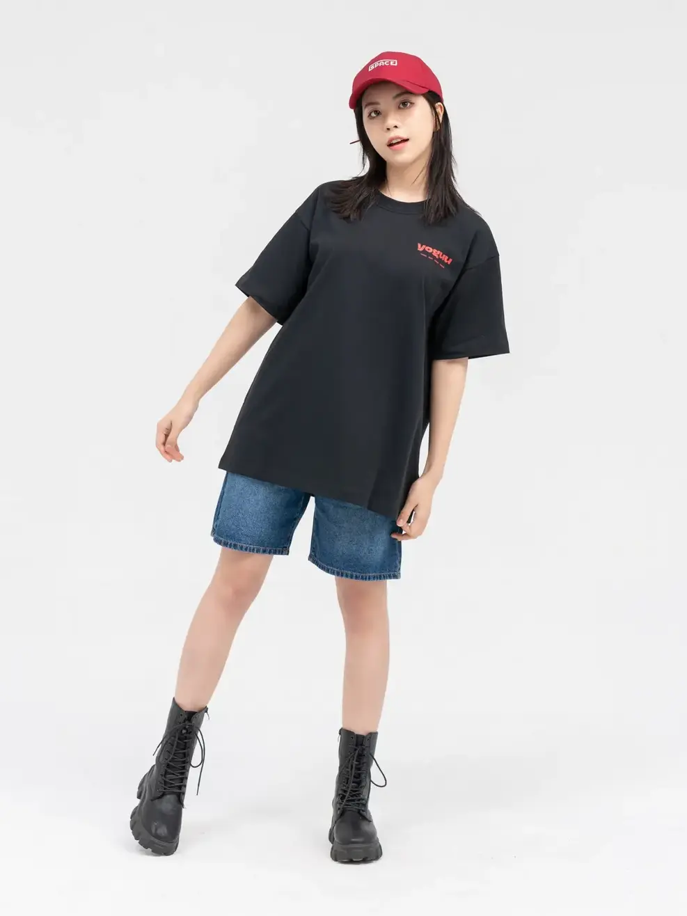 Áo T-shirt Yoguu Sticker - Đen - 1