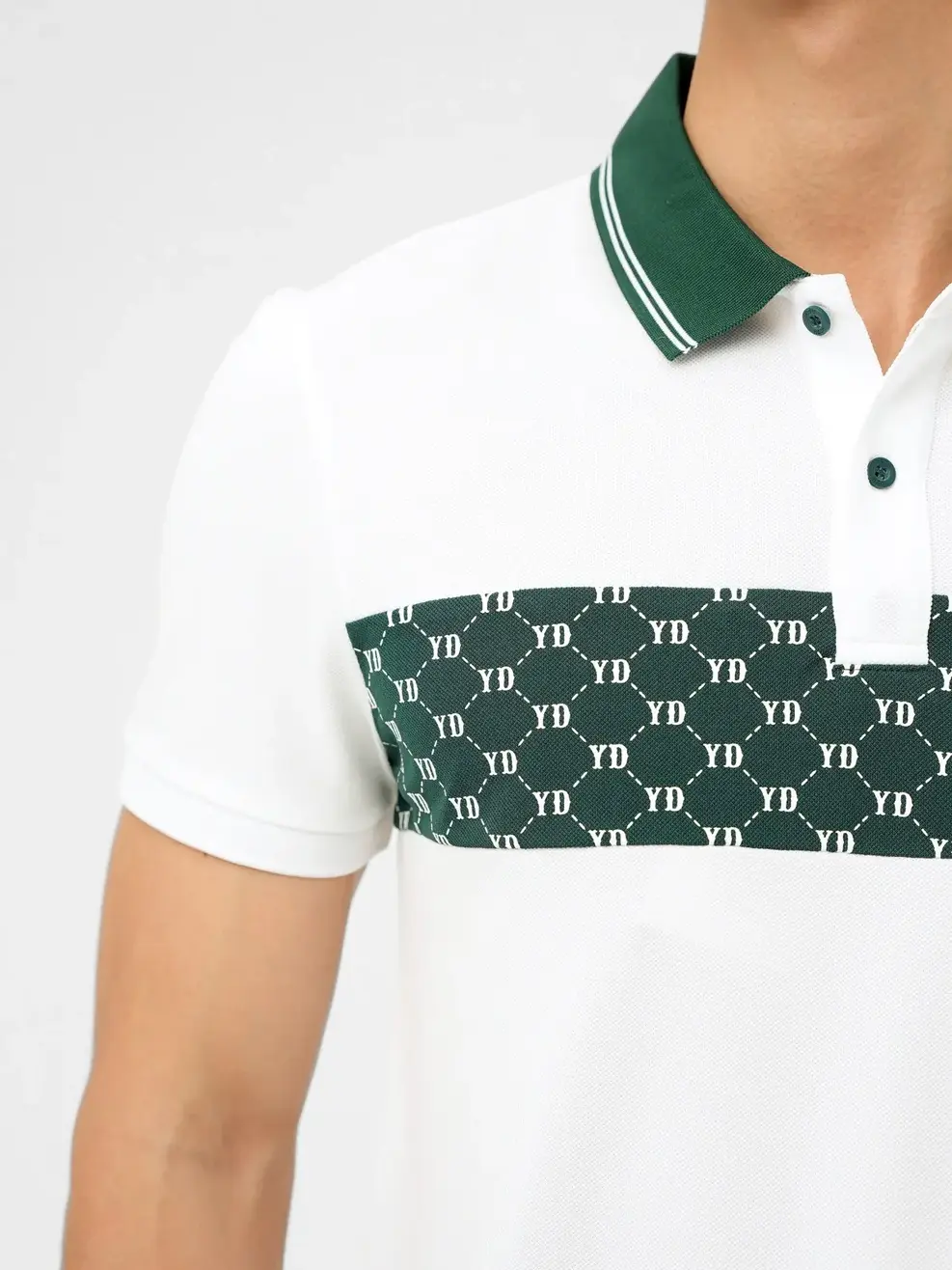 Polo Nam Cafe Hoạ Tiết Monogram - Xanh rêu - M