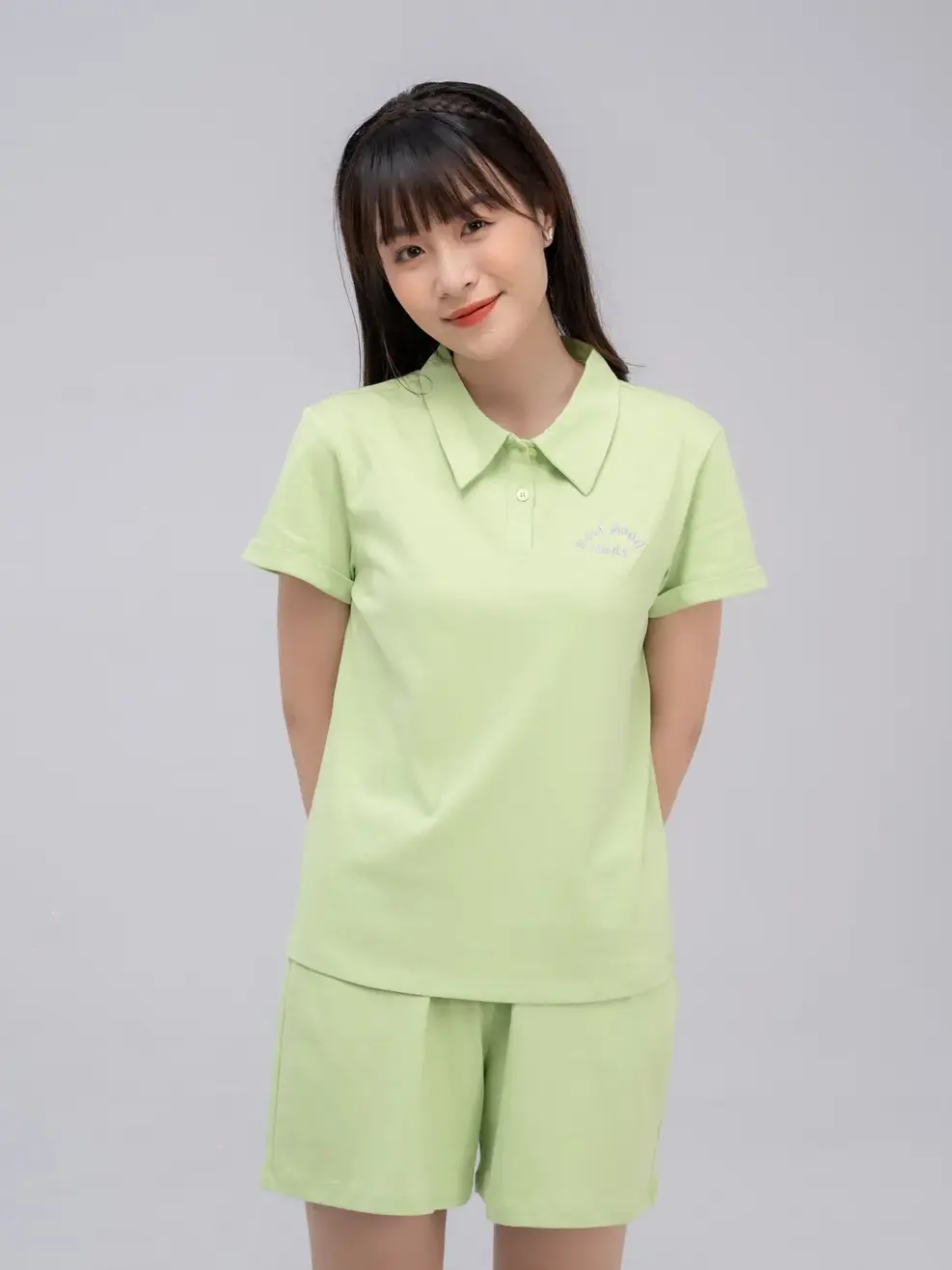 Bộ đồ nữ cổ thêu logo - Xanh Lá - S