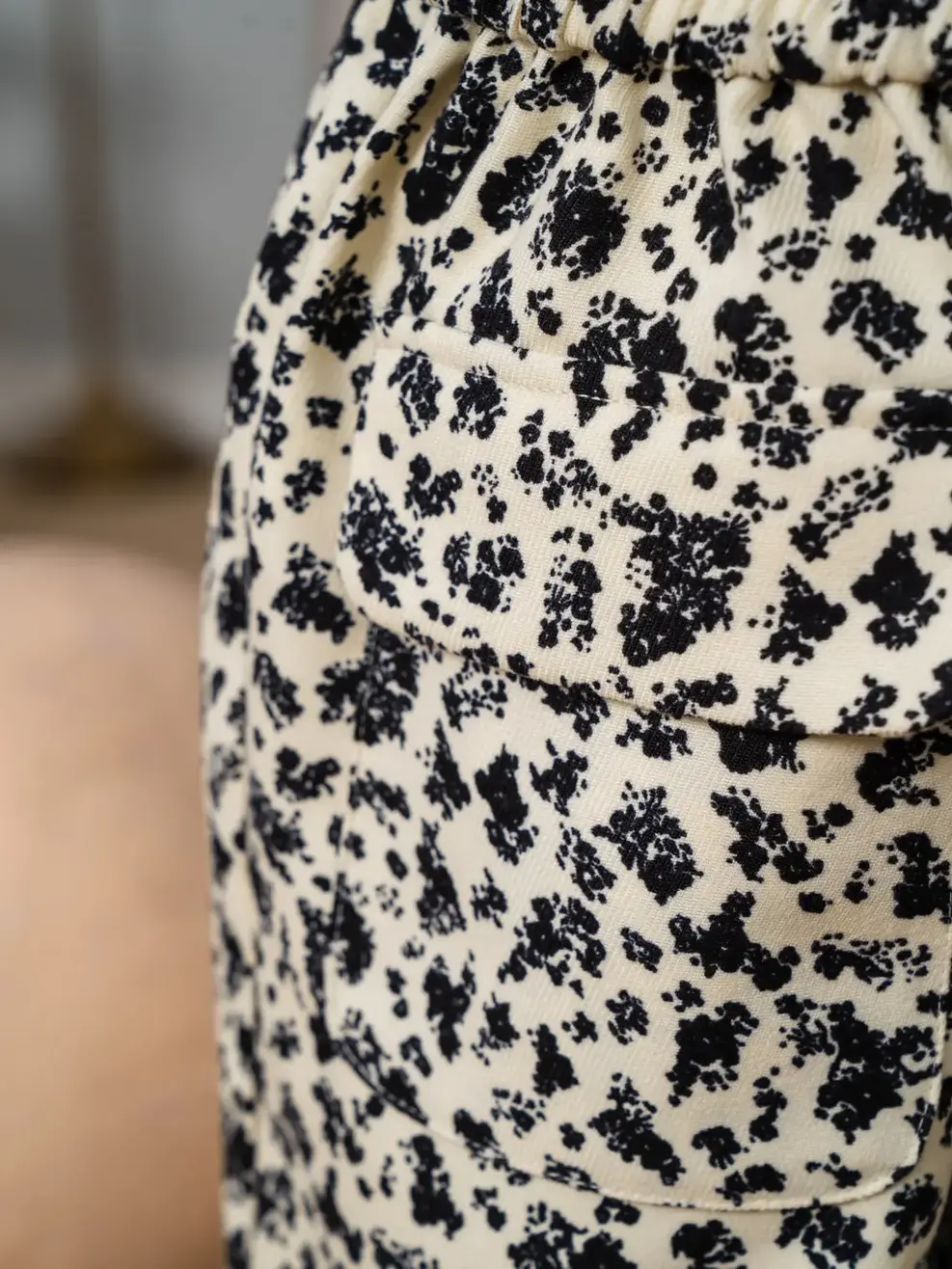 Quần sooc kid dạ hoa - Trắng đen - 2