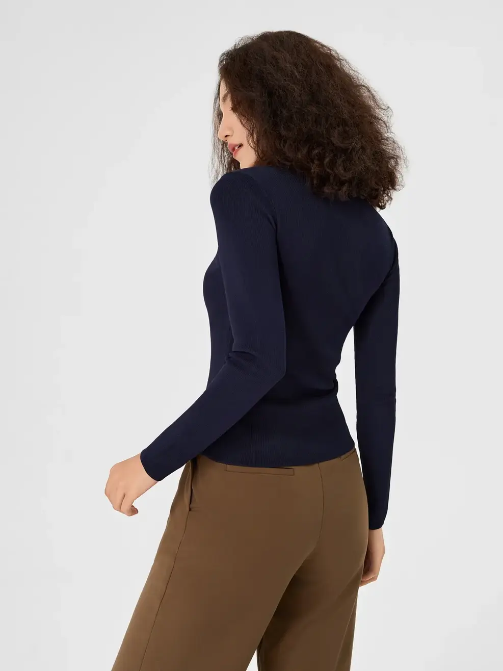 Áo Len Nữ Cổ Tròn Cơ Bản - Tím than - S