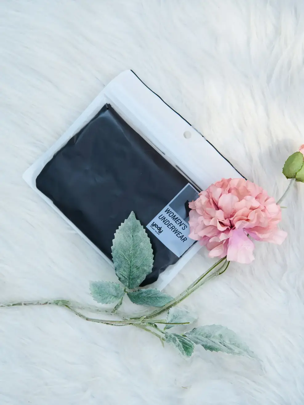 Quần lót nữ dệt liền mềm mại - Đen - M